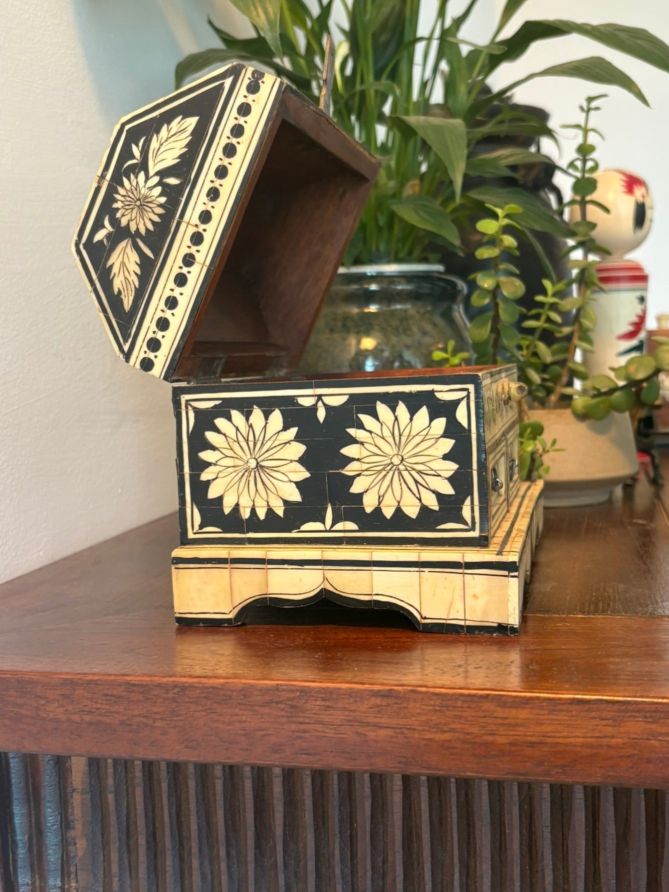 Amara Vintage Floral Hand painted Box