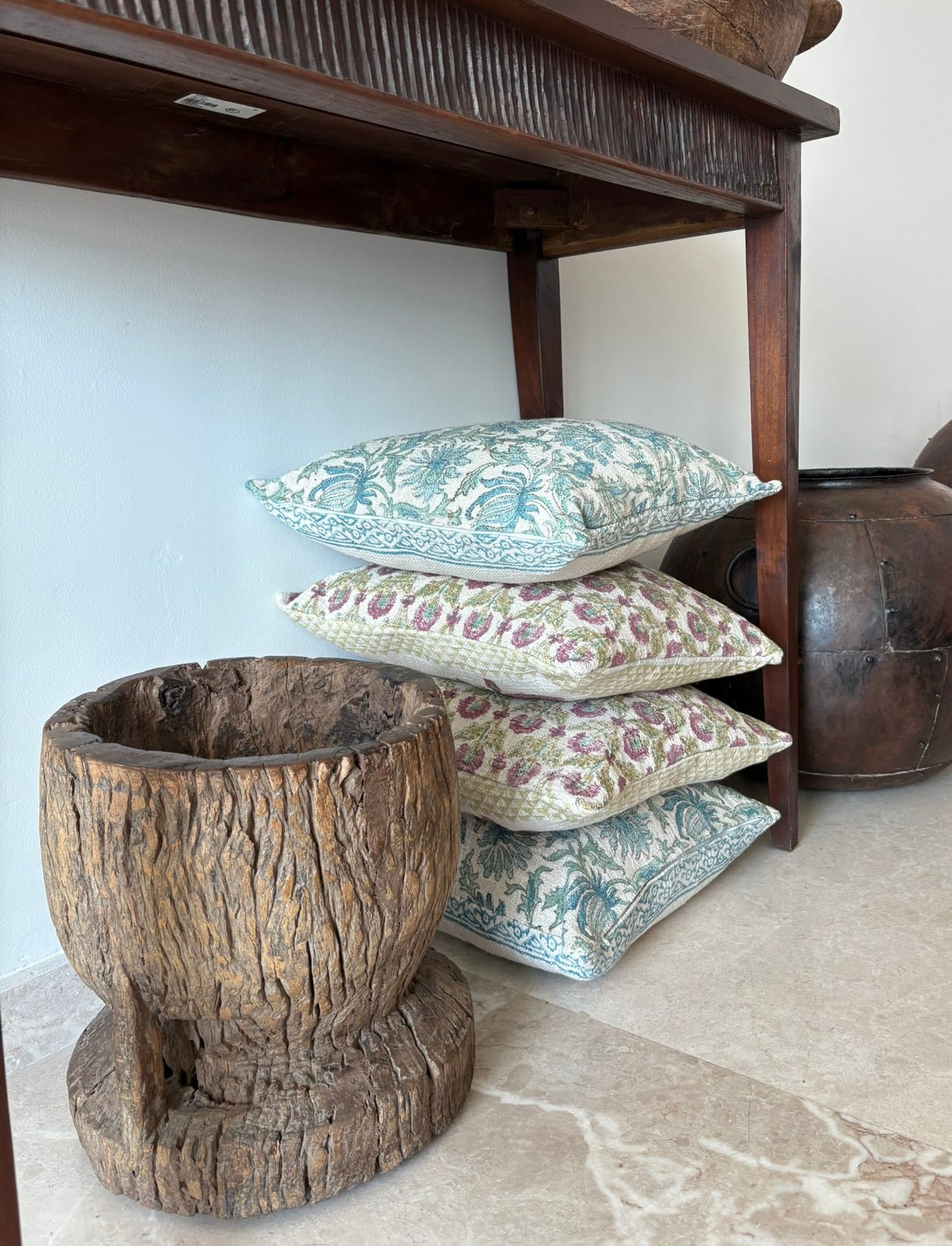 Amaan Vintage Pot