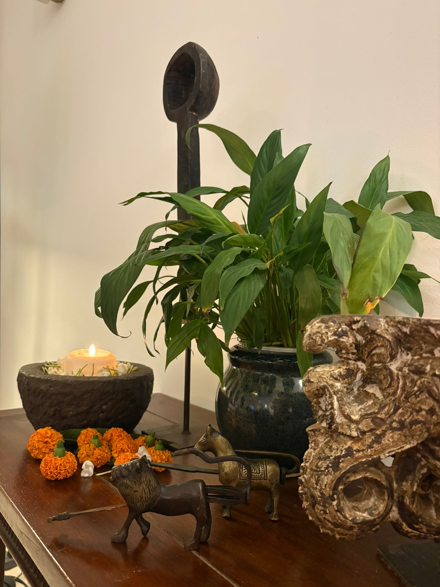 Reya Natural Stone Bowl