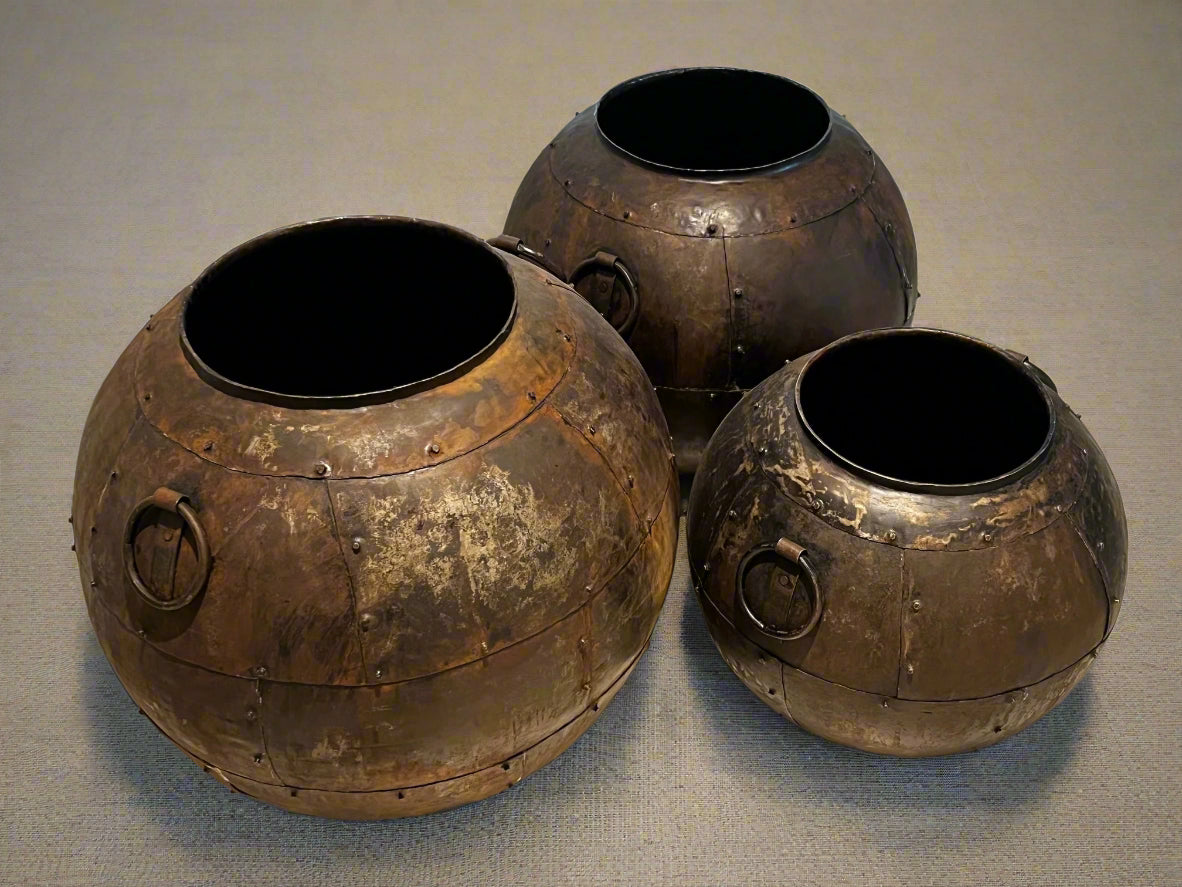 Raya Riveted Metal Pots