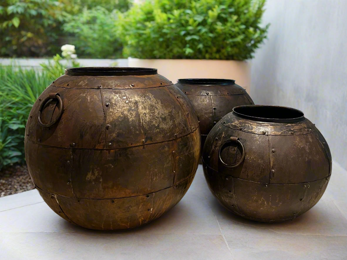 Raya Riveted Metal Pots