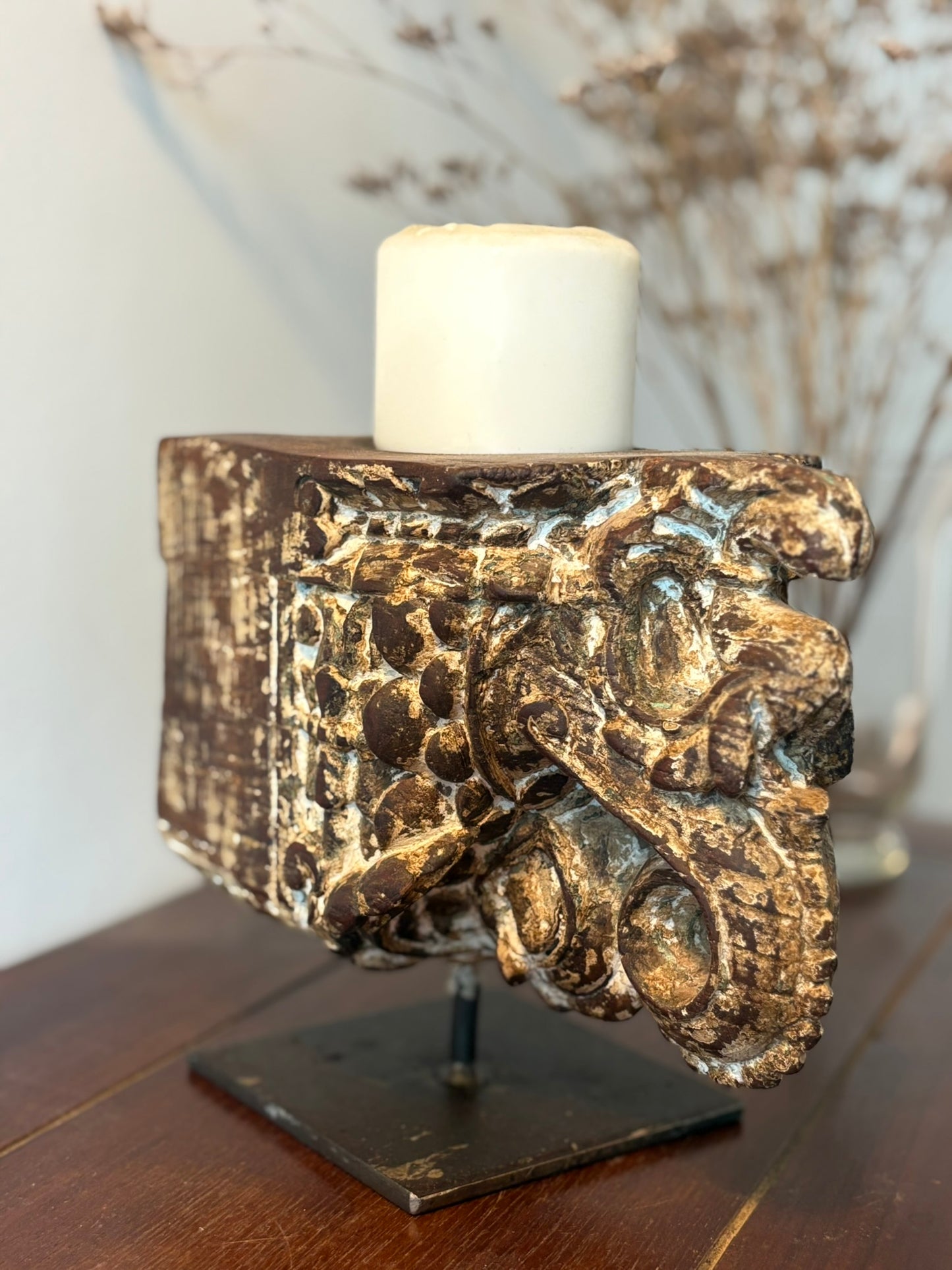 Neelam Vintage Pillar candle holder