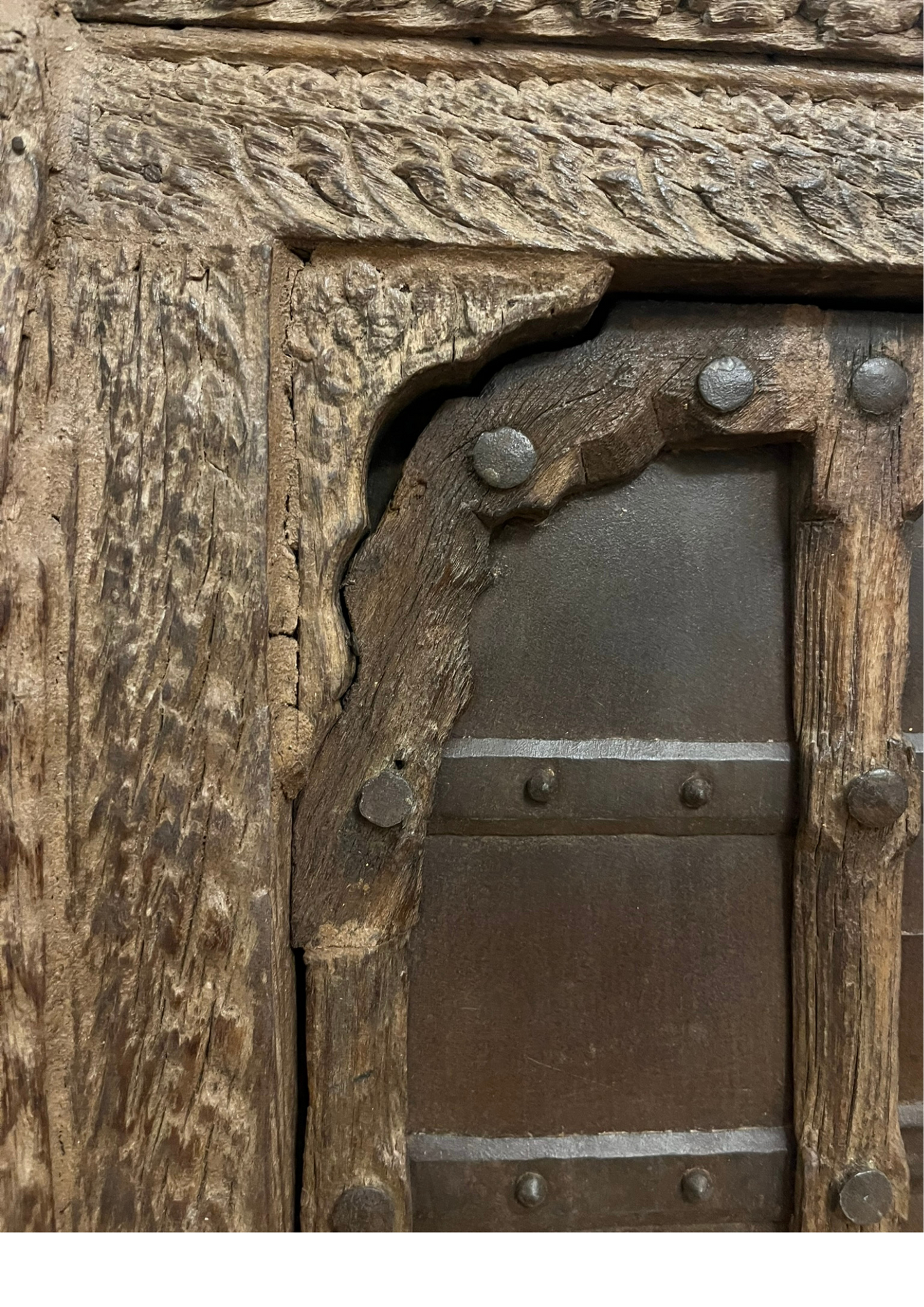 The Farah - Old Handcarved Window