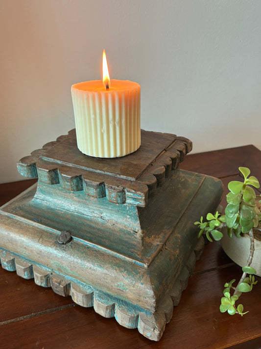 Vintage Scallops Pillar Base