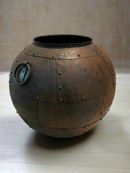 Raya Riveted Metal Pots