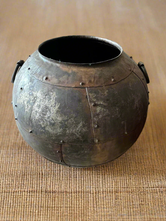 Raya Riveted Metal Pots