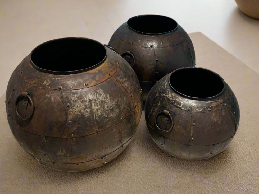 Raya Riveted Metal Pots